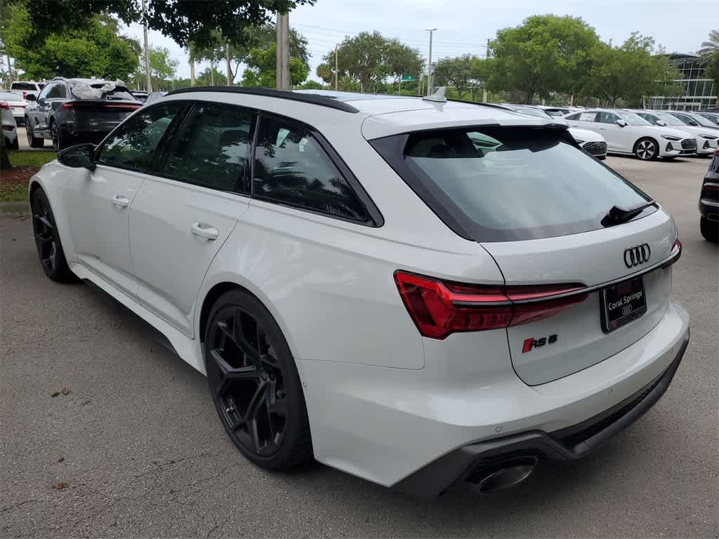 Thumbnail: 2025 Audi RS 6 - 12