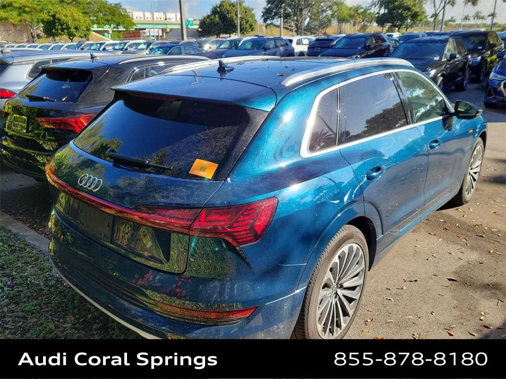 Thumbnail: 2019 Audi e-tron - 19