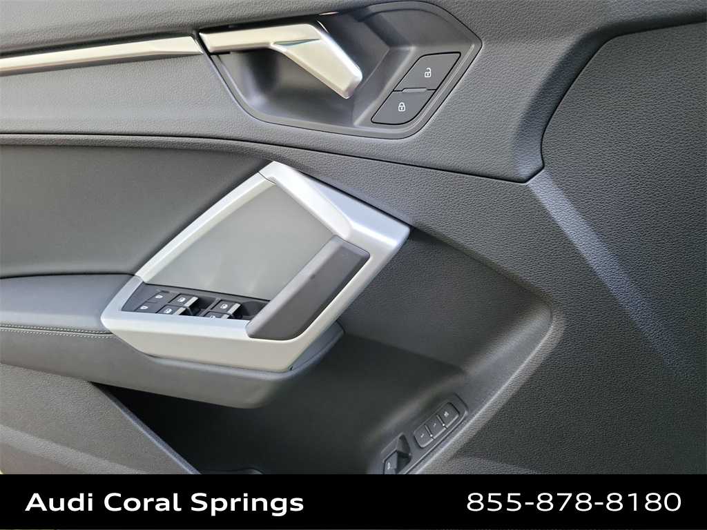 Thumbnail: 2024 Audi Q3 - 19