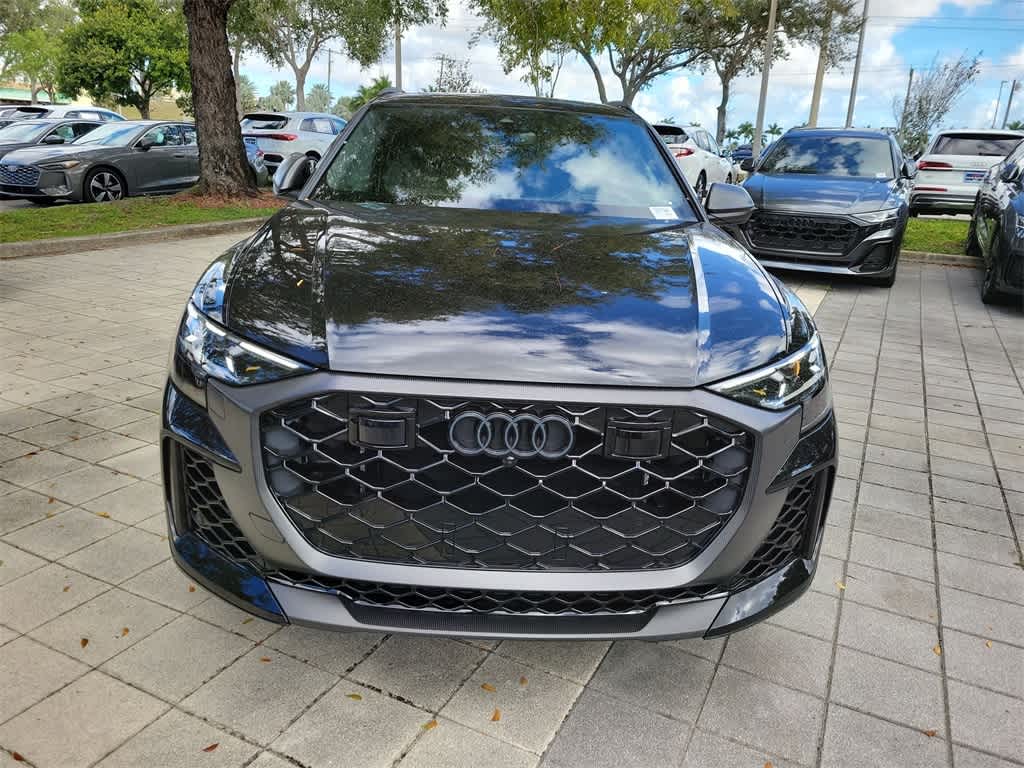 Thumbnail: 2026 Audi RS Q8 - 3
