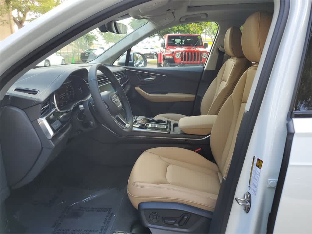 2025 Audi Q7 Premium Plus 19