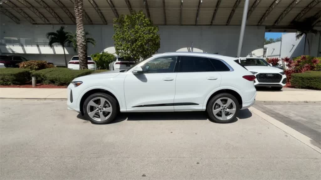 Thumbnail: 2025 Audi Q5 - 5