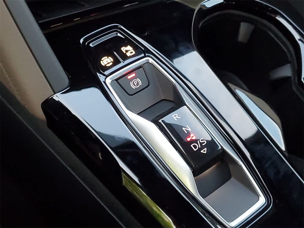 Thumbnail: 2025 Audi Q5 - 17