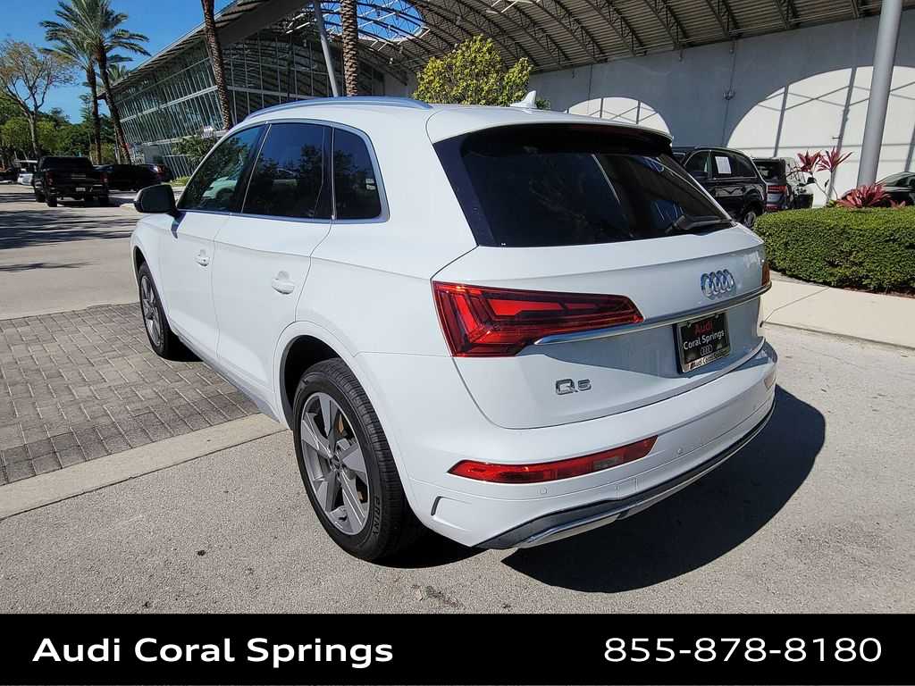 Thumbnail: 2023 Audi Q5 - 6