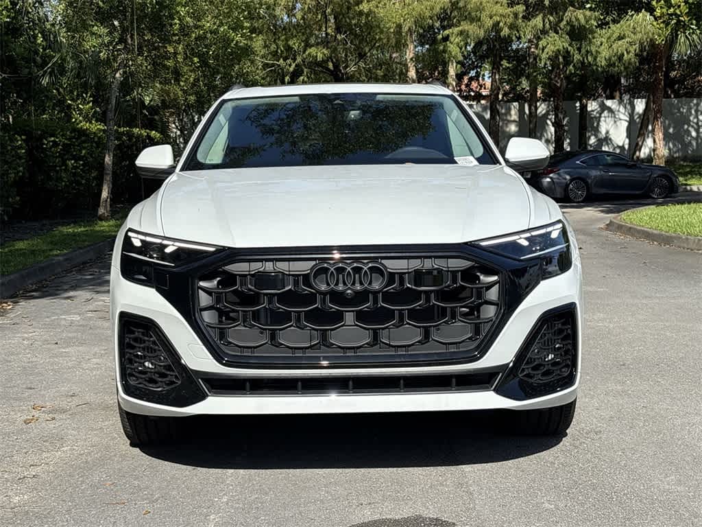Thumbnail: 2025 Audi Q8 - 20