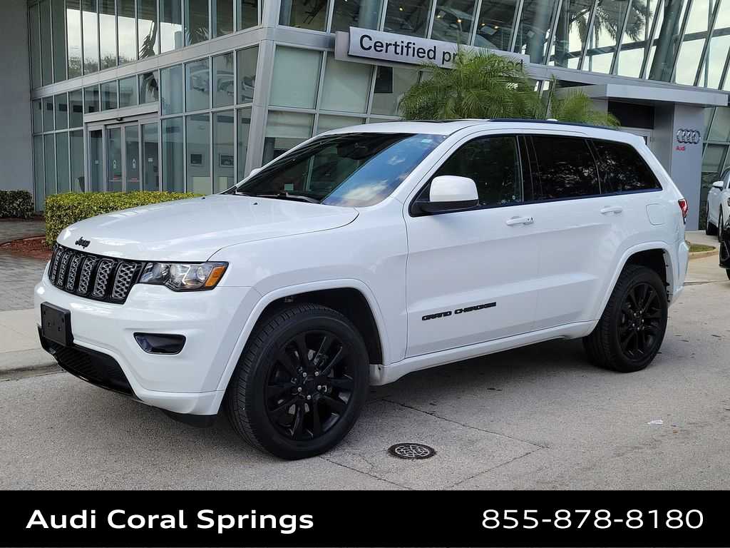 Thumbnail: 2019 Jeep Grand Cherokee - 4