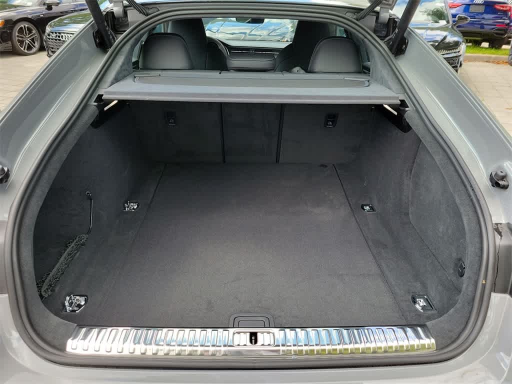 Thumbnail: 2025 Audi RS 7 - 19