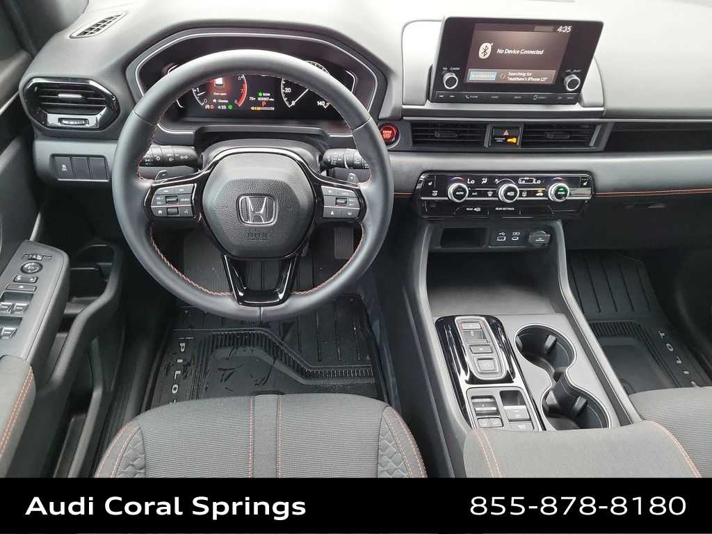 Thumbnail: 2025 Honda Pilot - 18