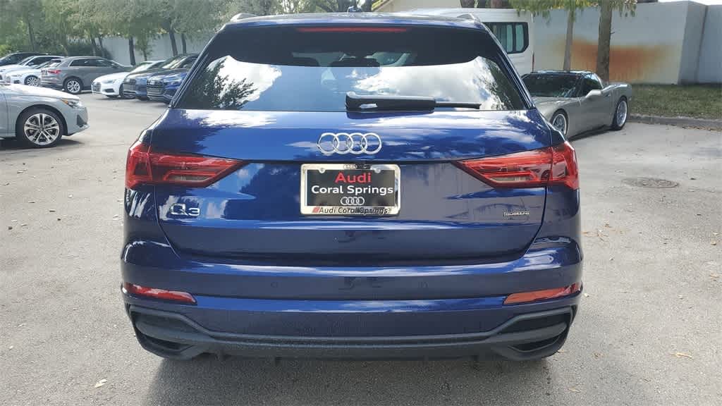 Thumbnail: 2025 Audi Q3 - 13