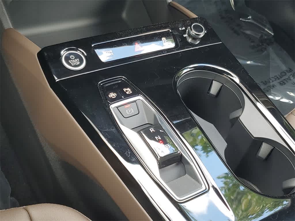2025 Audi Q6 e-tron Premium Plus 25