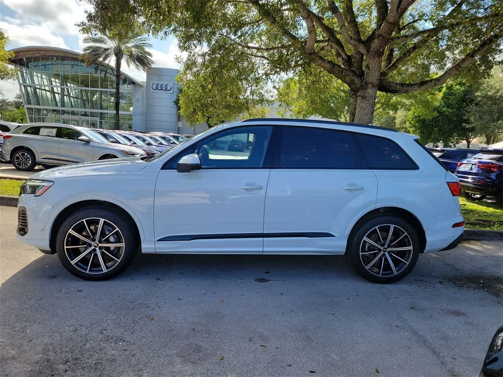 Thumbnail: 2026 Audi Q7 - 5