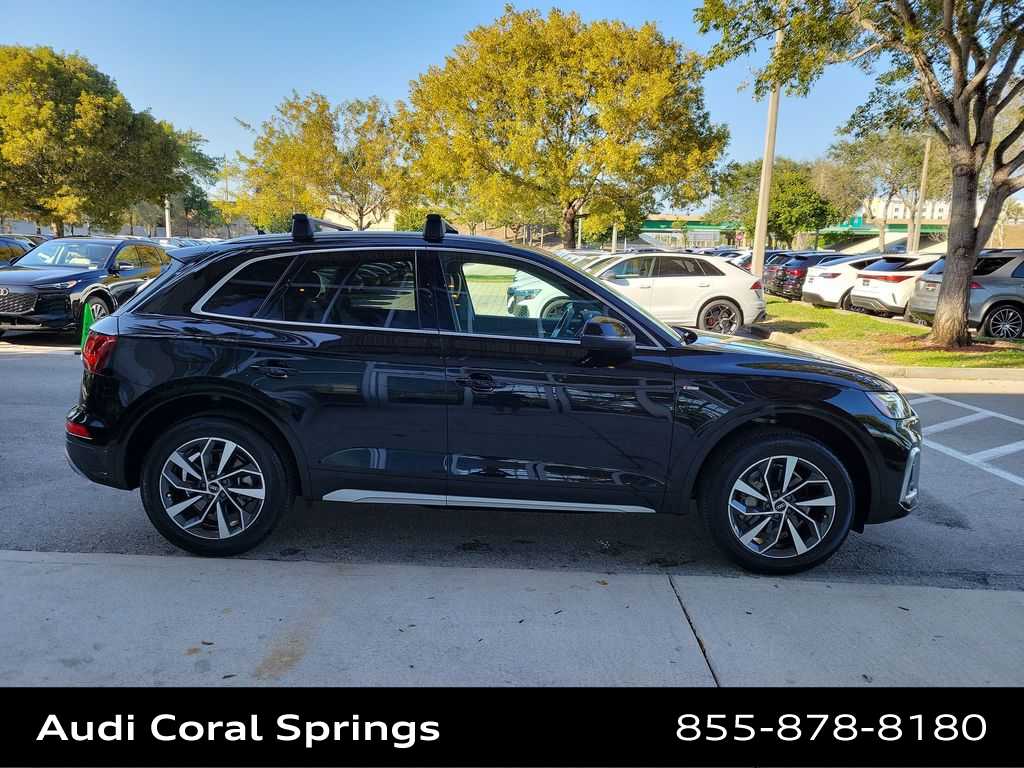 Thumbnail: 2023 Audi Q5 - 9