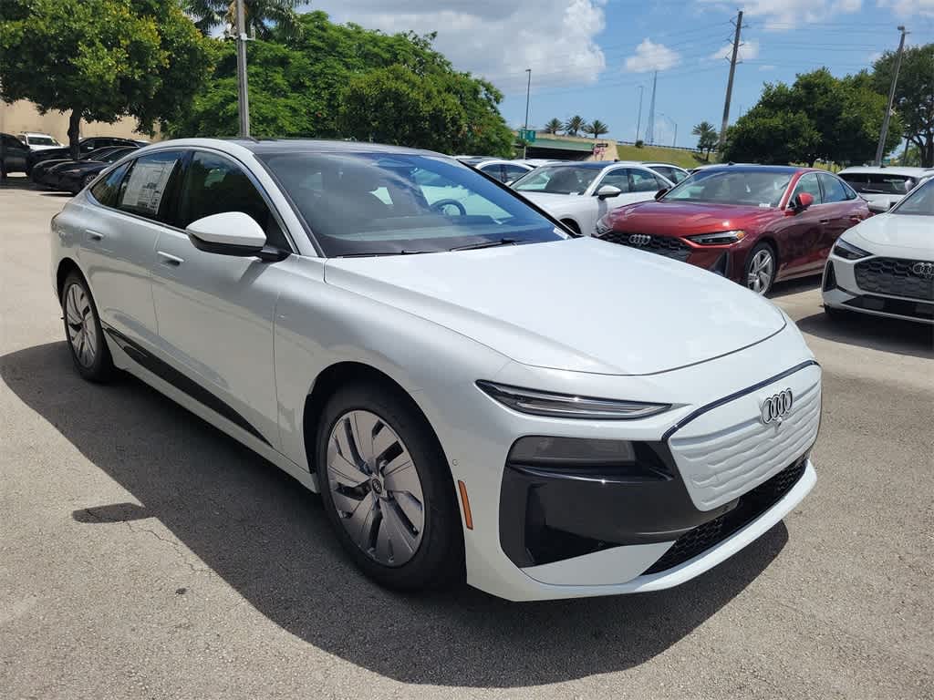 Thumbnail: 2025 Audi e-tron S - 2