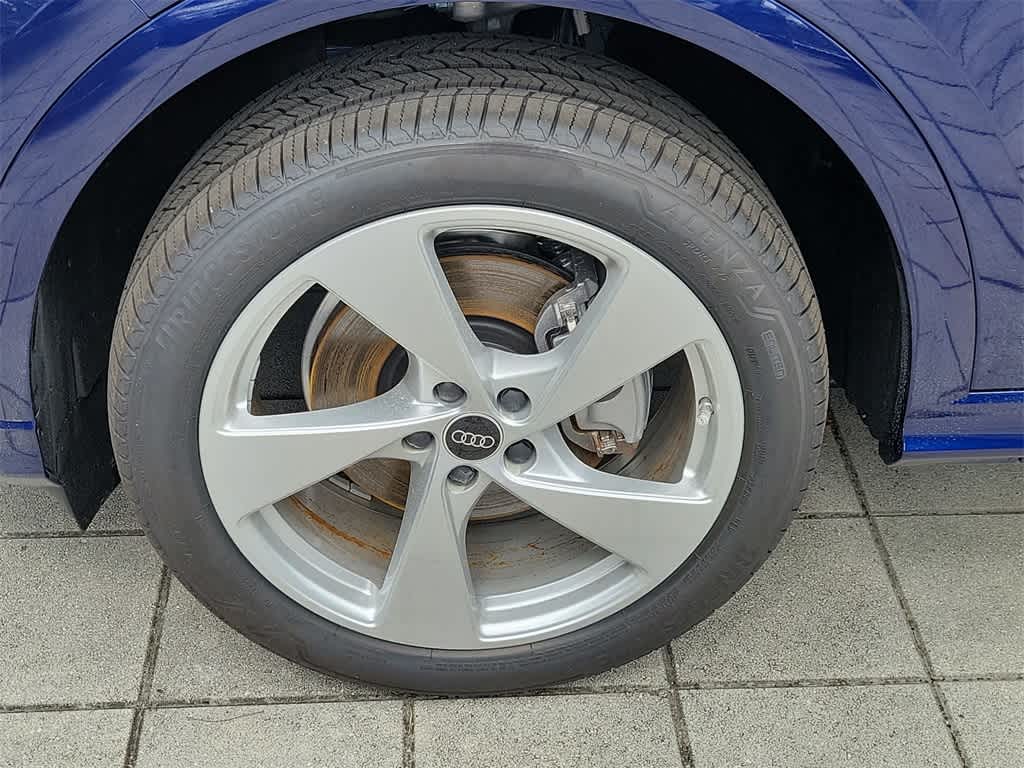 Thumbnail: 2025 Audi Q5 - 8