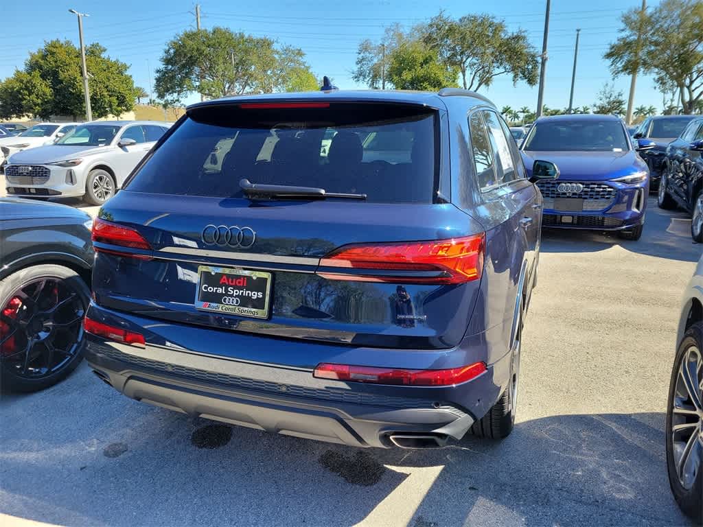 Thumbnail: 2026 Audi Q7 - 8