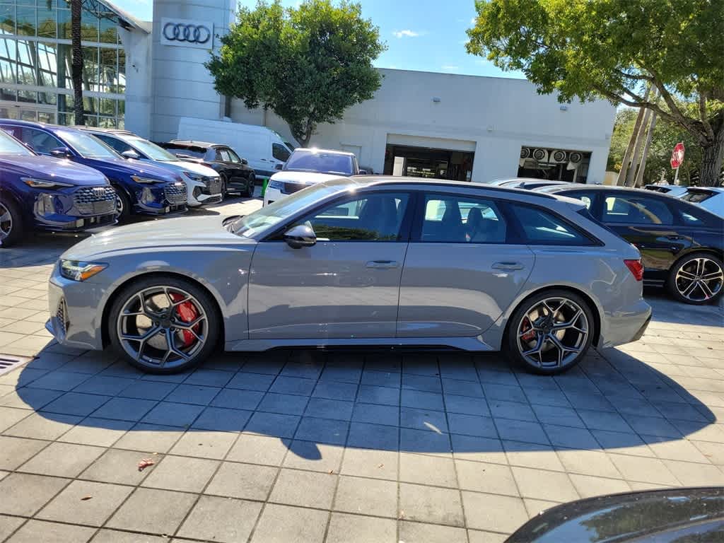 Thumbnail: 2026 Audi RS 6 - 5