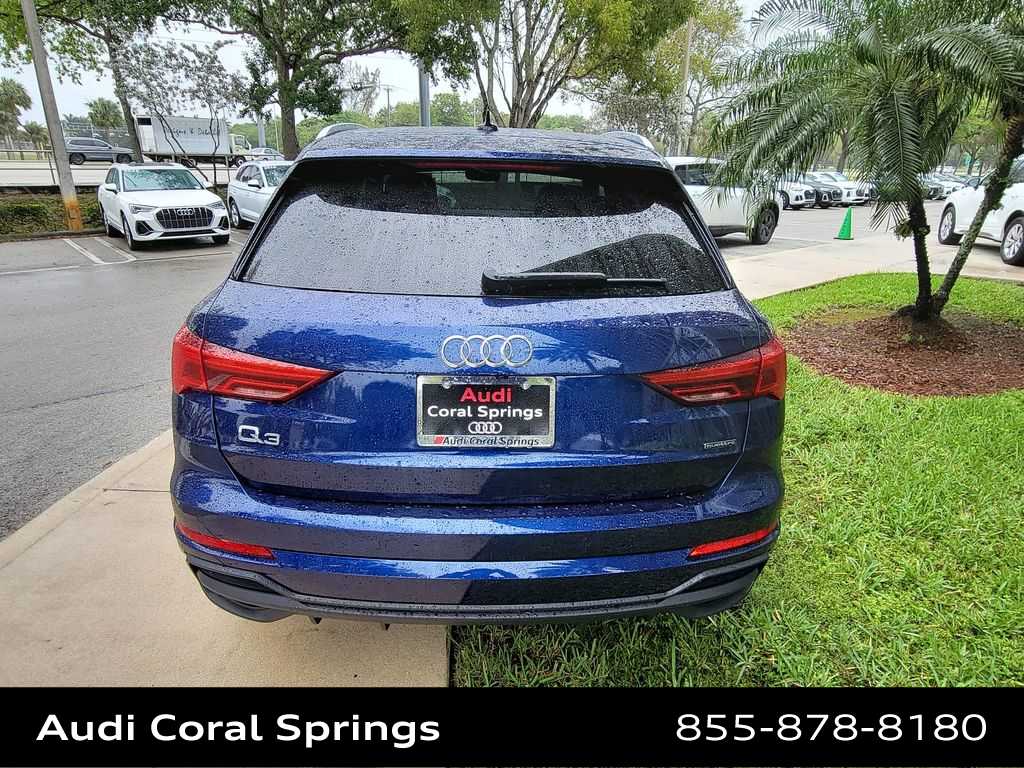 Thumbnail: 2022 Audi Q3 - 7