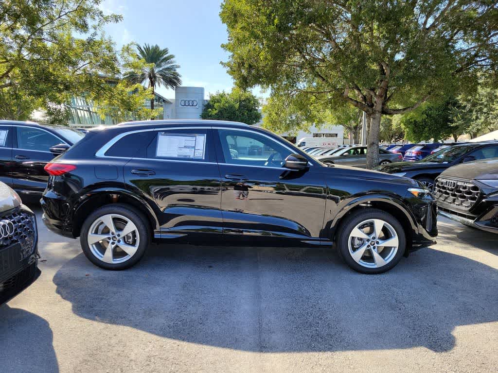 Thumbnail: 2025 Audi Q5 - 9