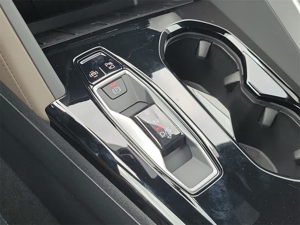 Thumbnail: 2025 Audi Q5 - 25