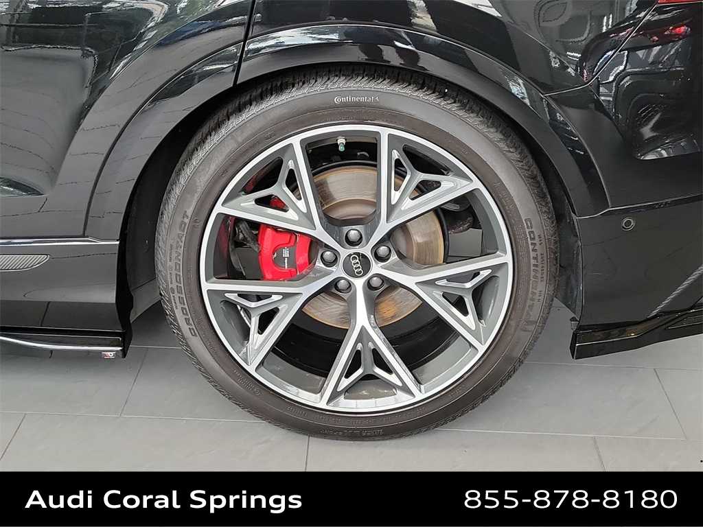 Thumbnail: 2023 Audi SQ8 - 16