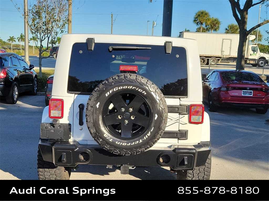 Thumbnail: 2015 Jeep Wrangler - 13