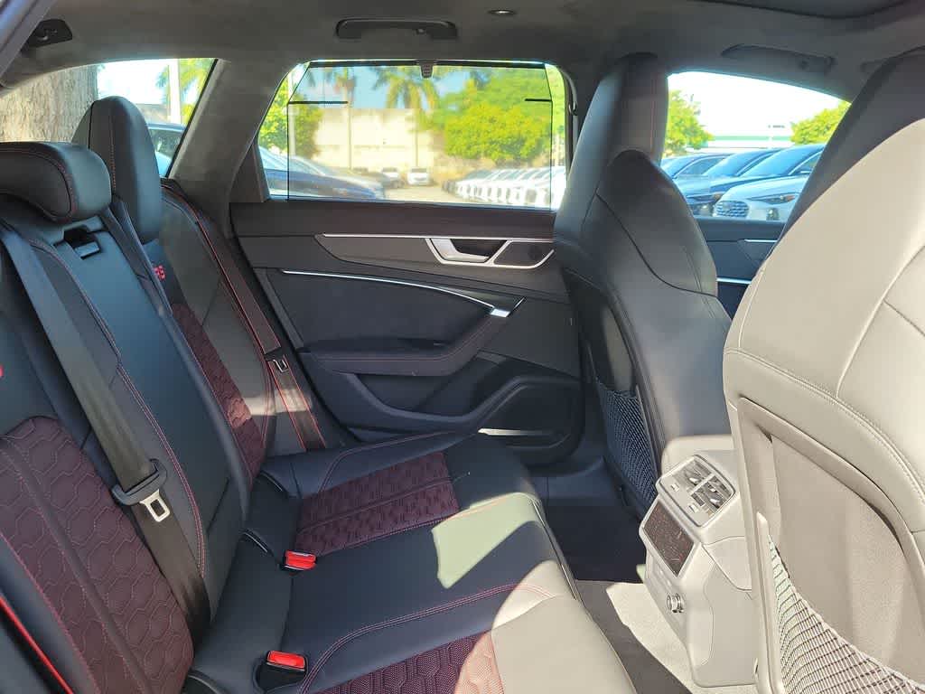 Thumbnail: 2026 Audi RS 6 - 13