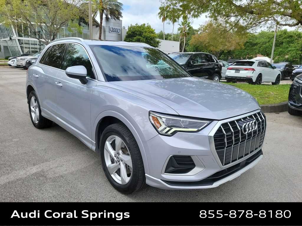 Thumbnail: 2020 Audi Q3 - 2