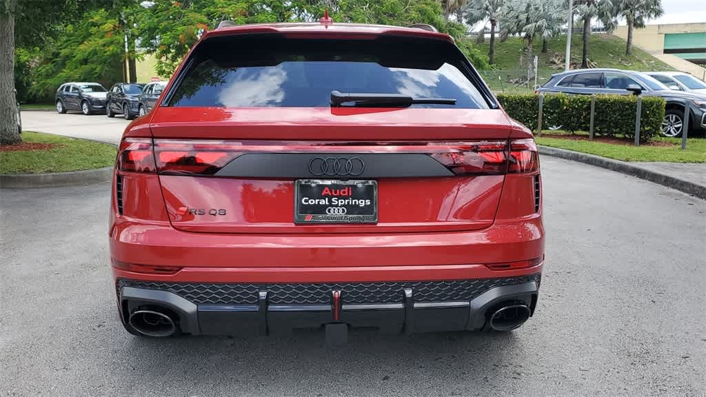 Thumbnail: 2025 Audi RS Q8 - 13