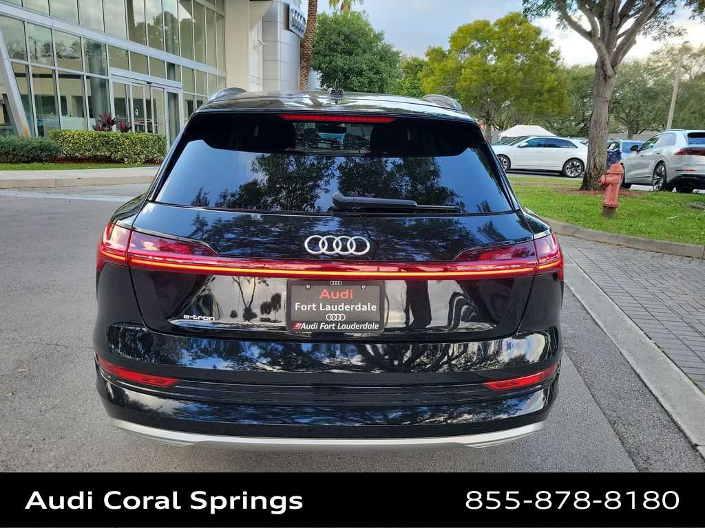 Thumbnail: 2019 Audi e-tron - 7