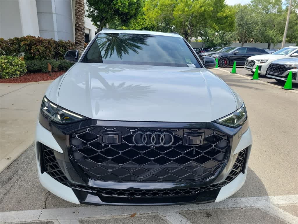 Thumbnail: 2025 Audi RS Q8 - 3