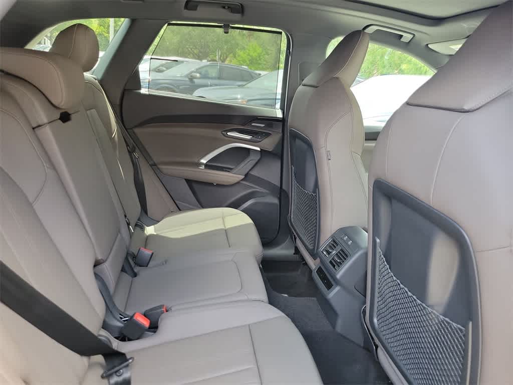 Thumbnail: 2025 Audi Q5 - 13