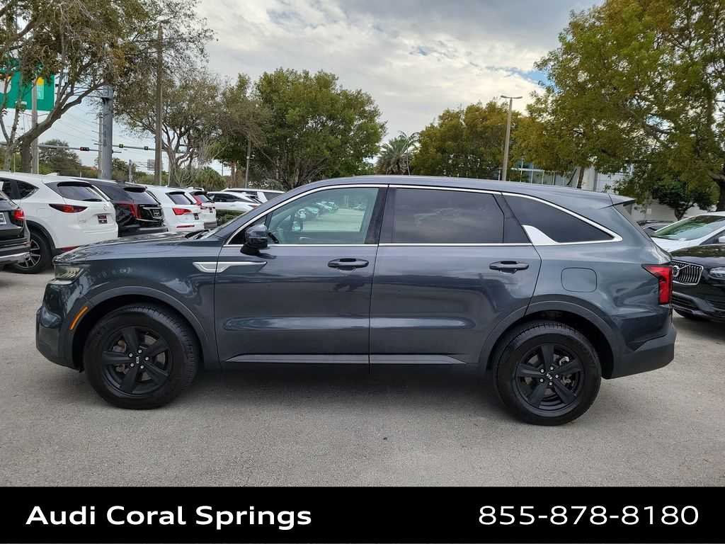 Thumbnail: 2021 Kia Sorento - 11