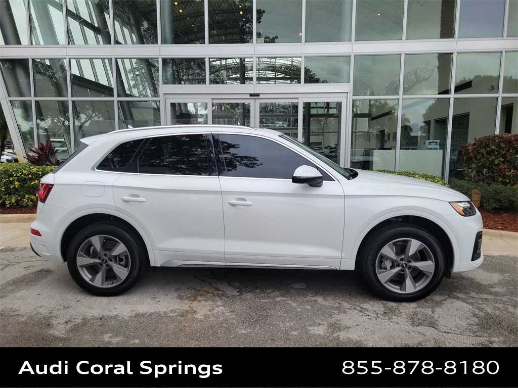 Thumbnail: 2023 Audi Q5 - 9