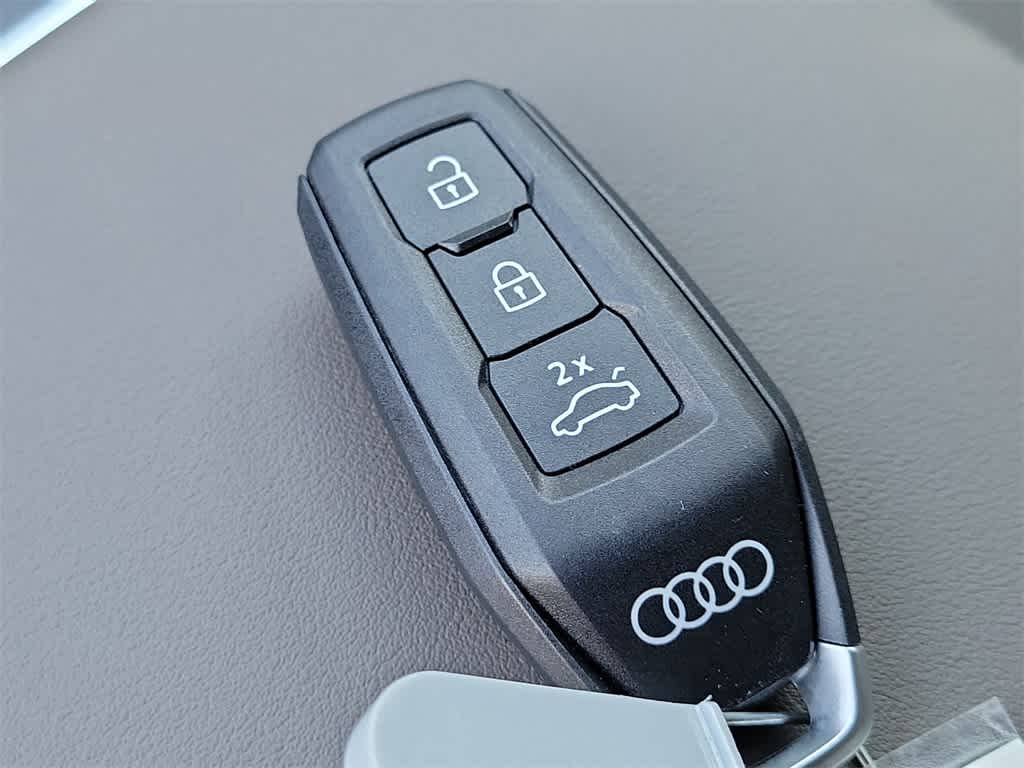 Thumbnail: 2025 Audi Q5 - 20