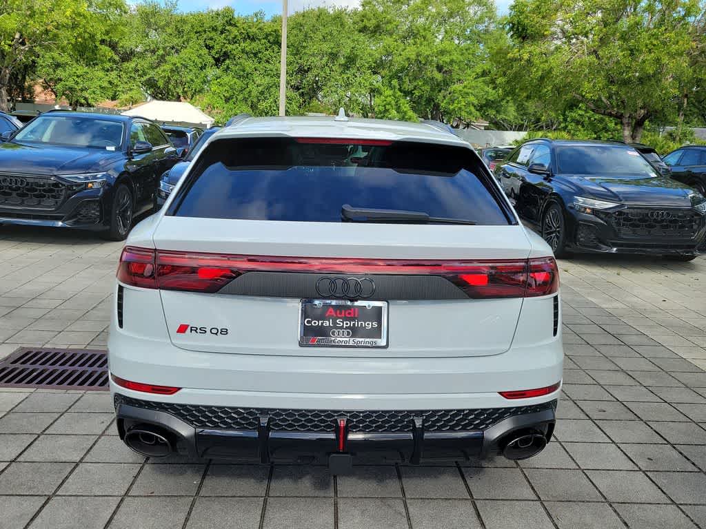 Thumbnail: 2026 Audi RS Q8 - 13