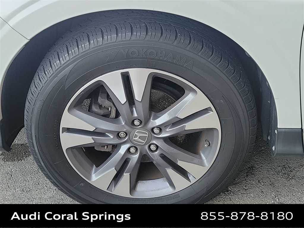 Thumbnail: 2015 Honda Crosstour - 20