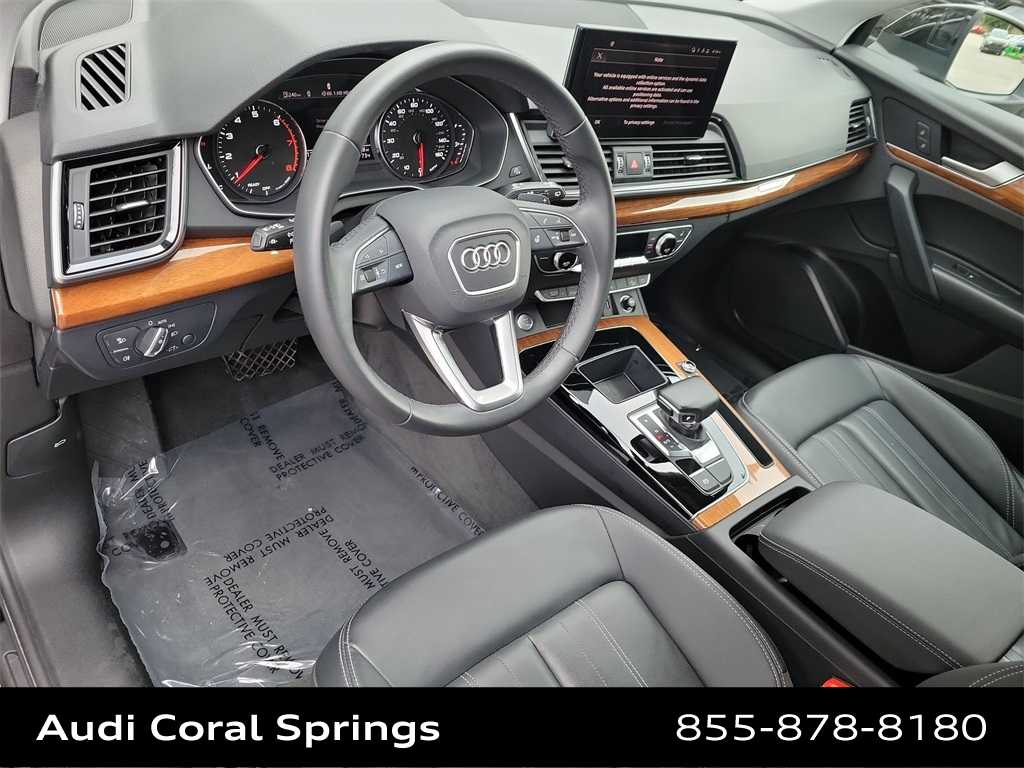 Thumbnail: 2023 Audi Q5 - 10