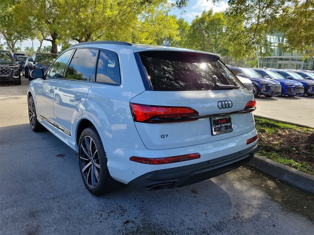 Thumbnail: 2026 Audi Q7 - 6