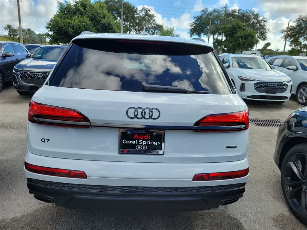 Thumbnail: 2026 Audi Q7 - 5