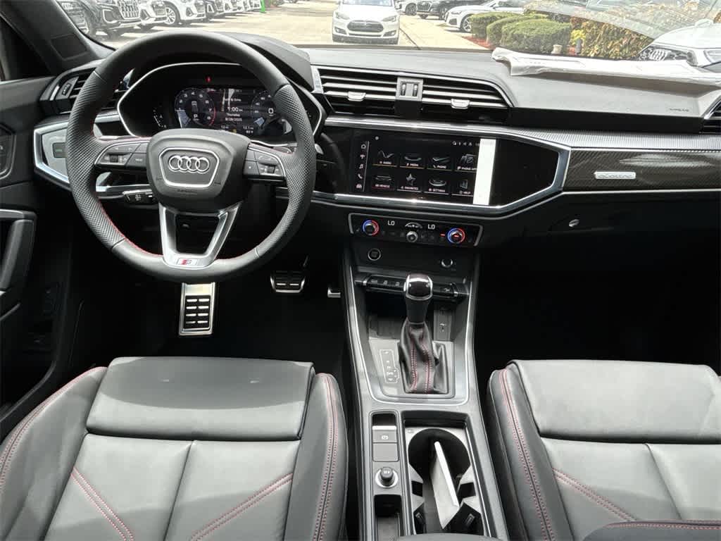 Thumbnail: 2025 Audi Q3 - 10