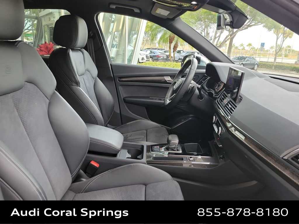 Thumbnail: 2023 Audi SQ5 - 22