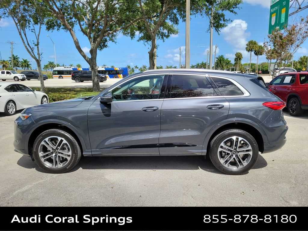 Thumbnail: 2025 Audi Q5 - 5