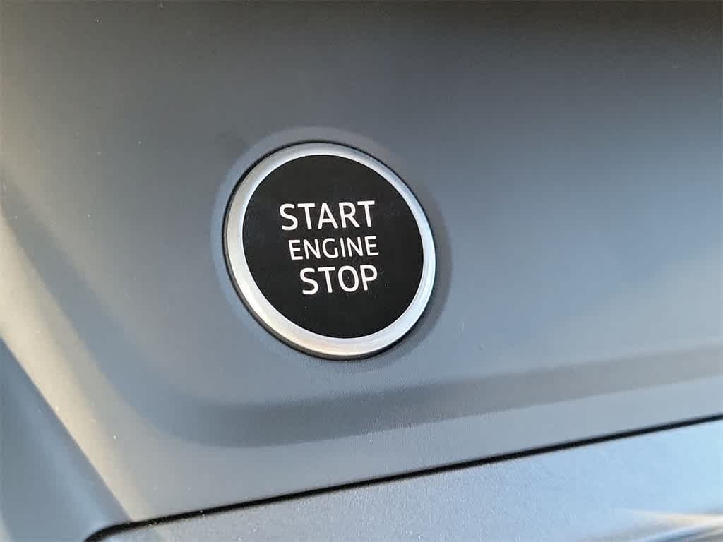 Thumbnail: 2025 Audi Q3 - 19