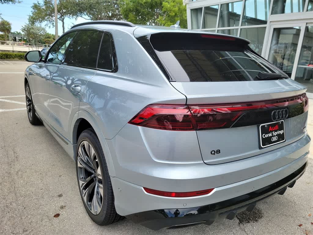 Thumbnail: 2025 Audi Q8 - 12