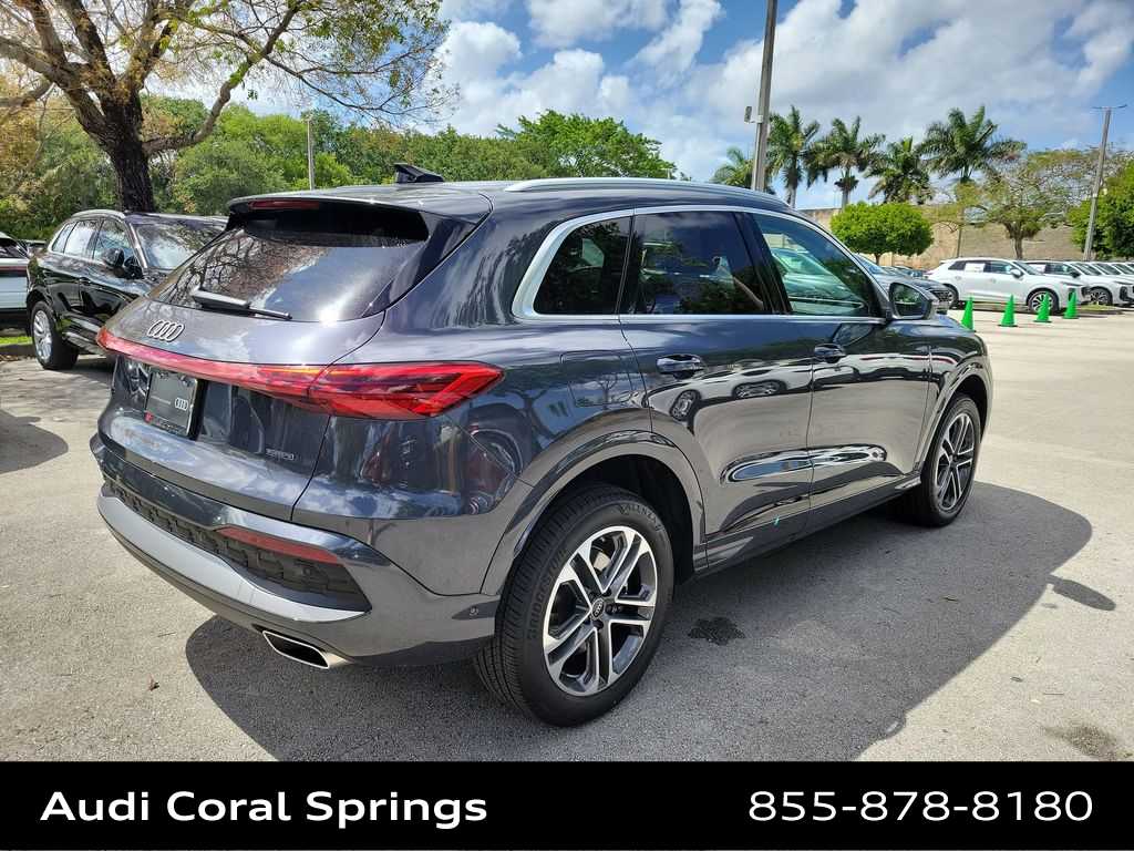 Thumbnail: 2025 Audi Q5 - 8