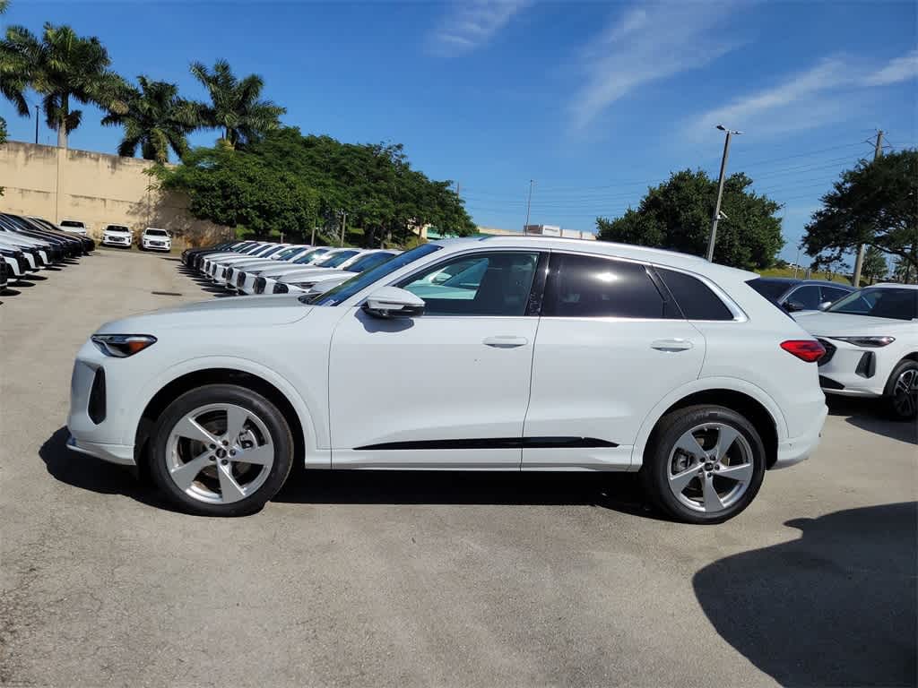 Thumbnail: 2025 Audi Q5 - 5