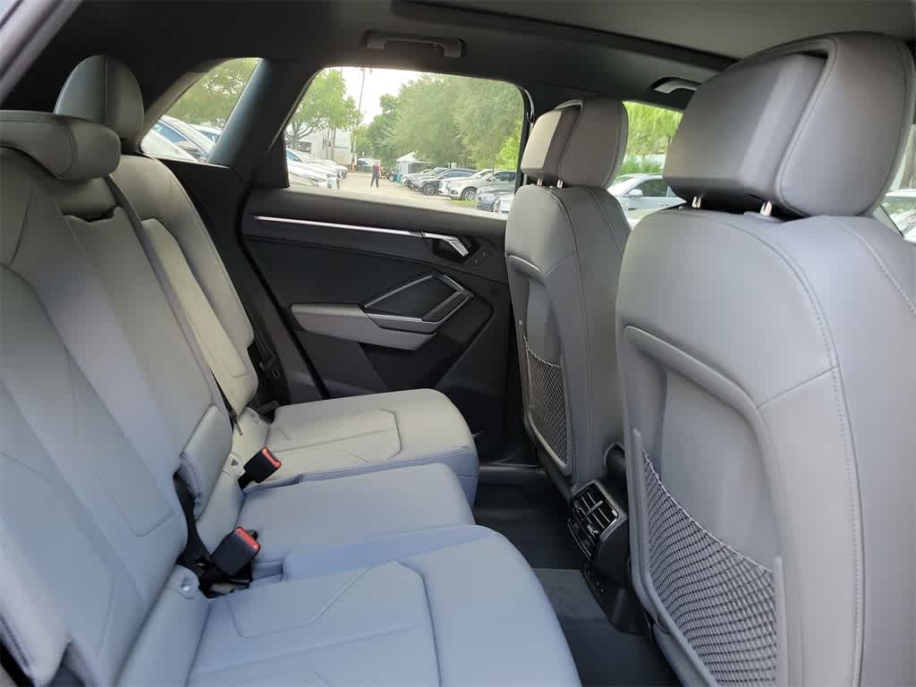 Thumbnail: 2025 Audi Q3 - 13