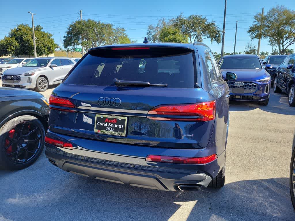 Thumbnail: 2026 Audi Q7 - 12