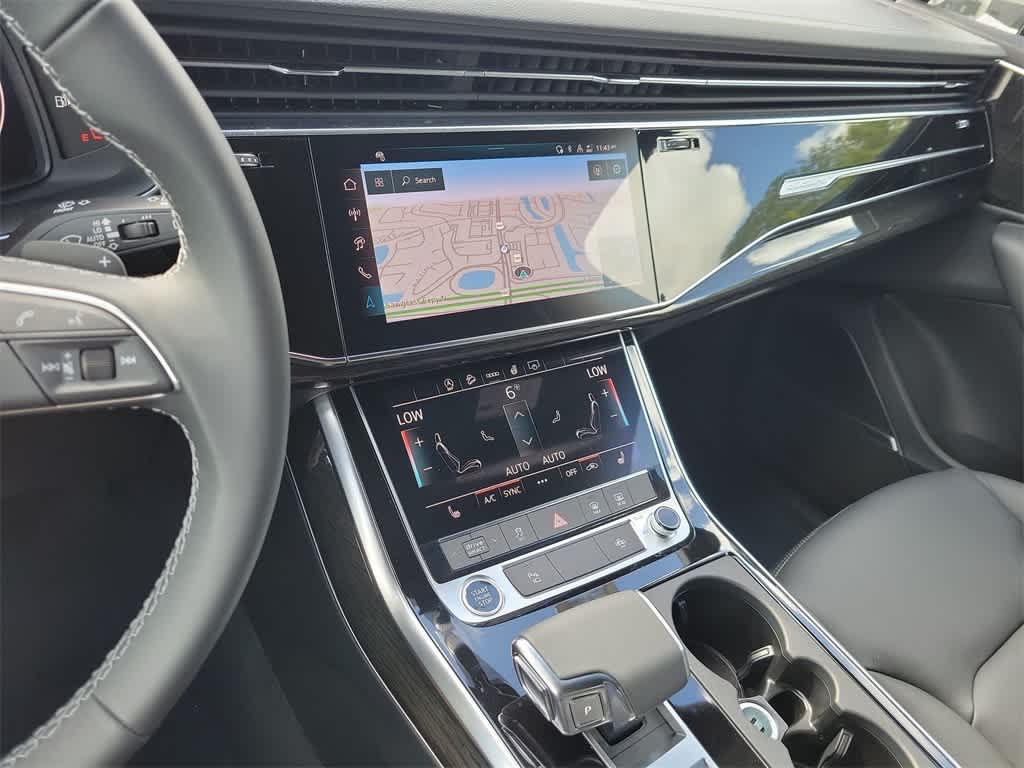 Thumbnail: 2026 Audi Q7 - 16