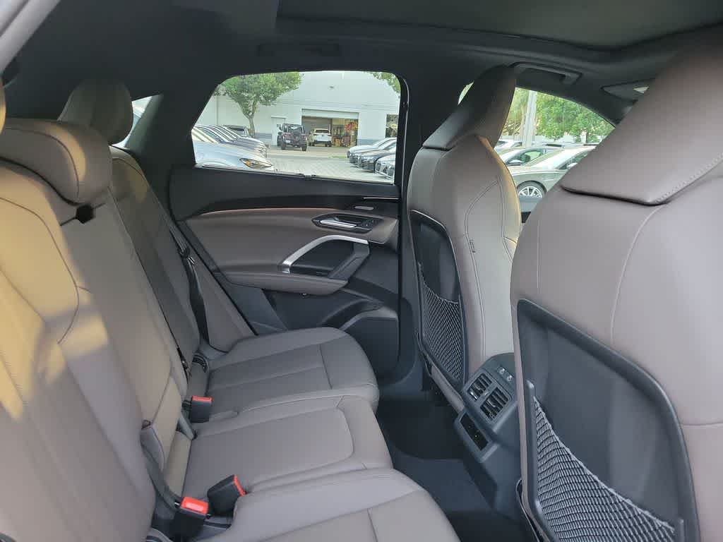 Thumbnail: 2025 Audi Q5 - 13